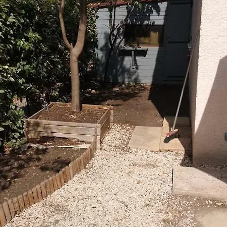 Jardin De La Robine 別荘